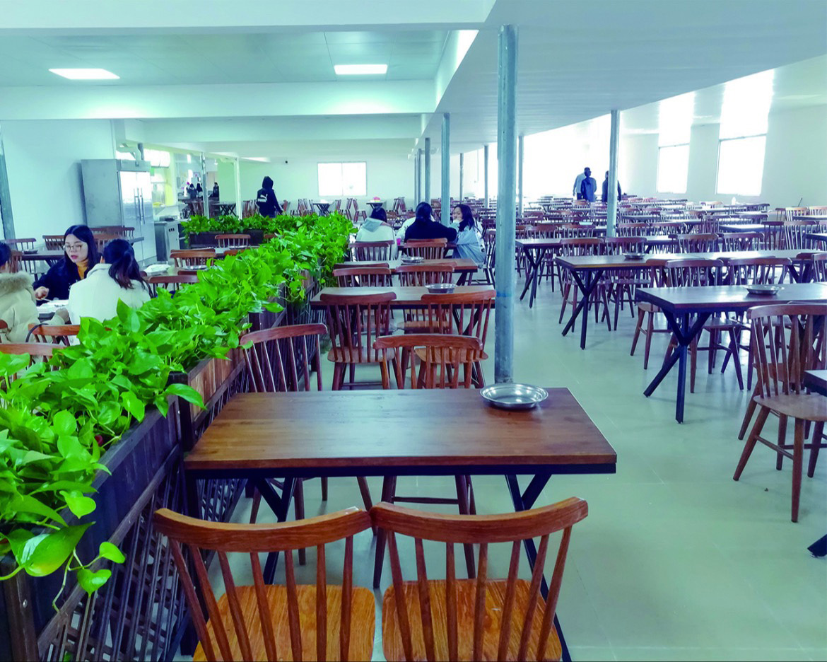 学校食堂
